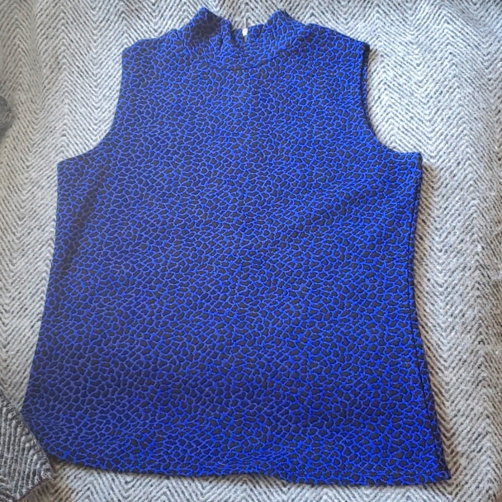Reitmans Blue Giraffe Print Sleeveless Mock Neck Camisole Top
